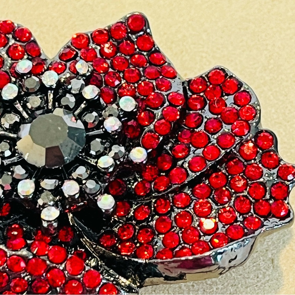 Vintage Red and Teal Crystal Poppy Brooch with Magnetic Clasp - Picture 6 of 7